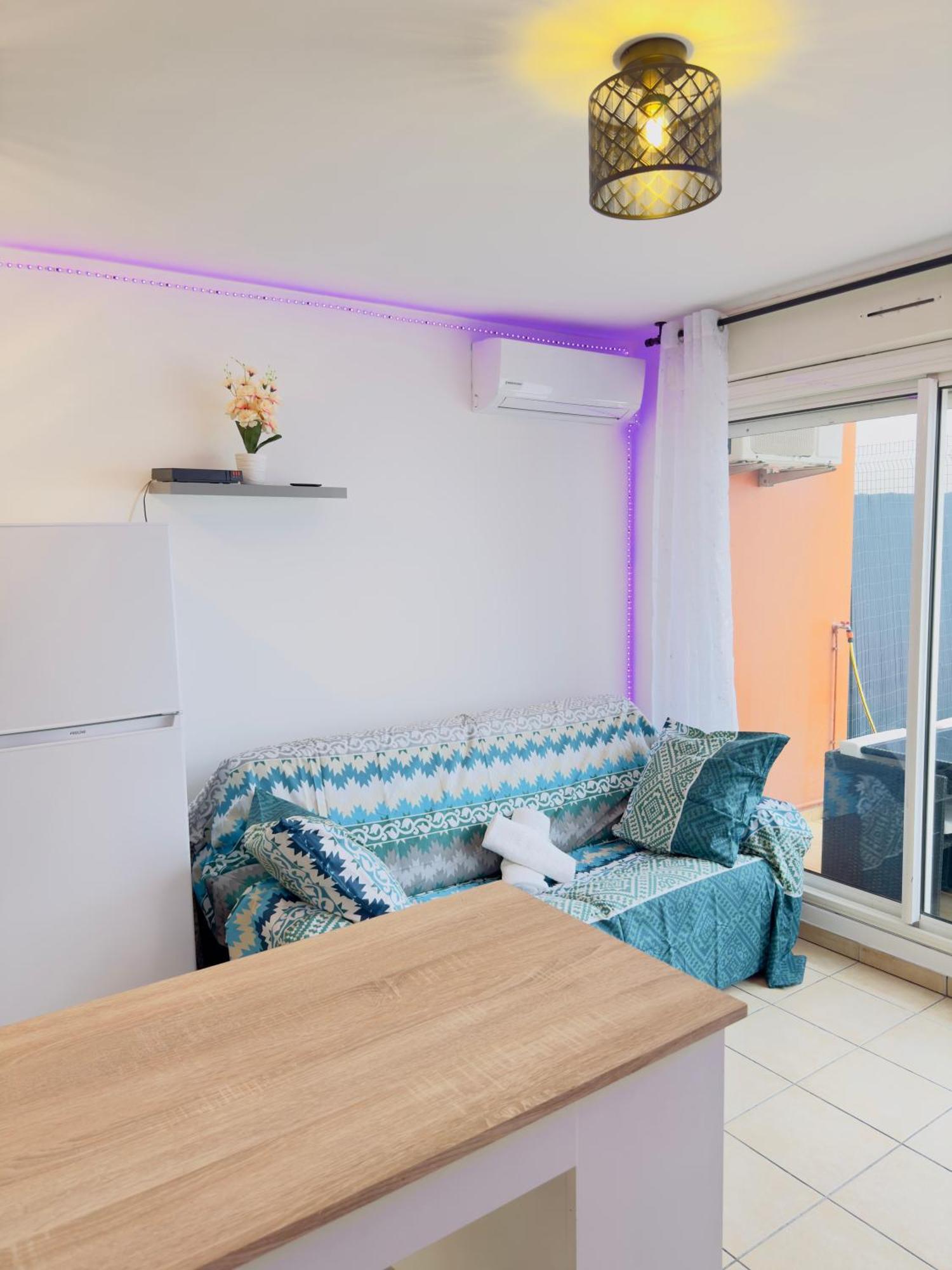 Apartmán Le Petit Oasis Saint-Denis Exteriér fotografie